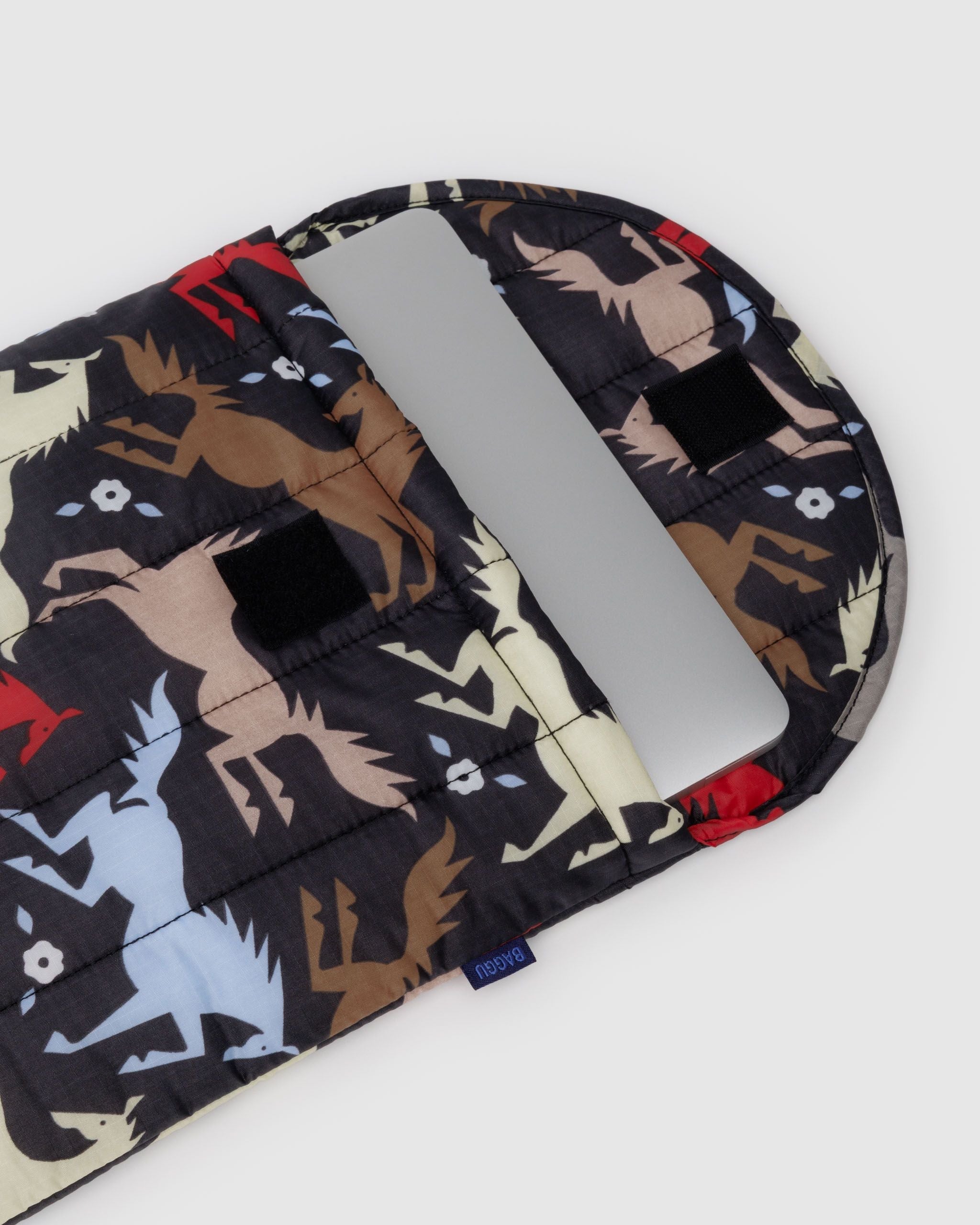 Puffy Laptop Sleeve 13/14 - Horse Cut Outs - Image 2